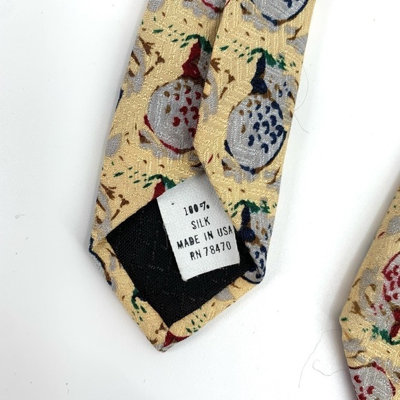 Steve Stricker for Fairway Sport Vintage 100% Silk Tie Golf Balls & Tees - Picture 6 of 9